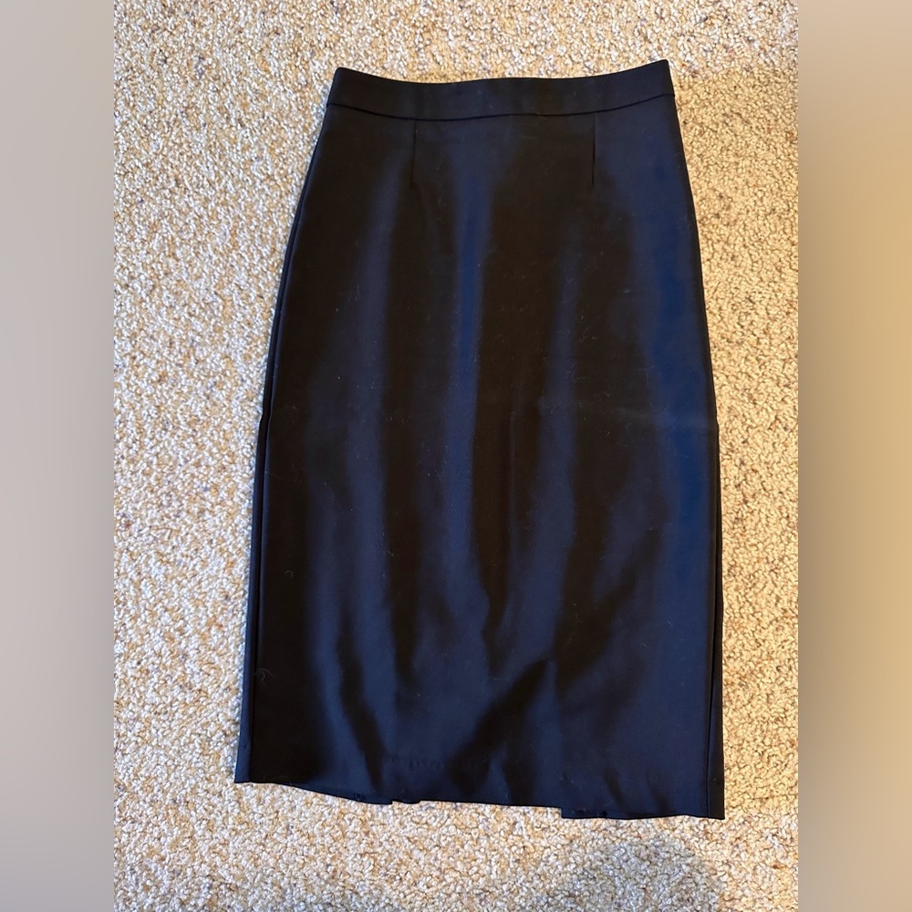 SOLD Zara Classic black skirt